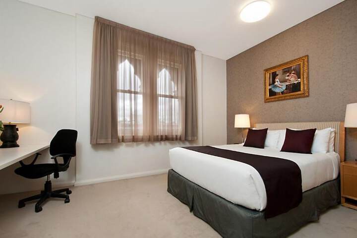 Room 15 of 38