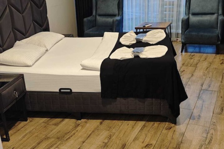 Room 28 of 56