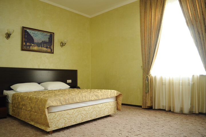 Room 12 of 67
