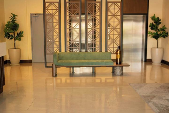 Entrance & Lobby