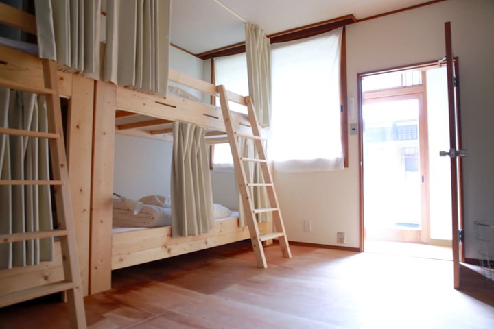 Room 5 of 54