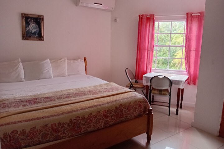 Room 12 of 44