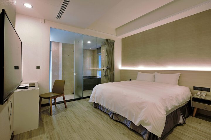 Room 5 of 55