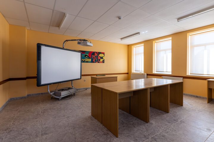 Business Center 47 of 56