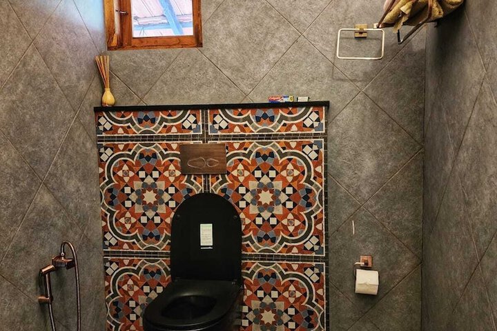 Room 43 of 69