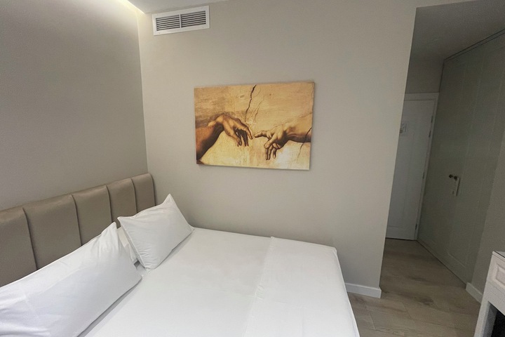 Room 51 of 92