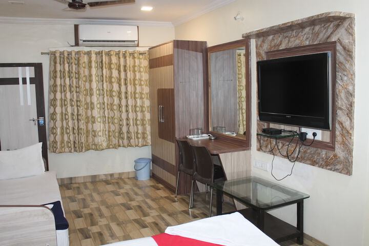 Room 7 of 44
