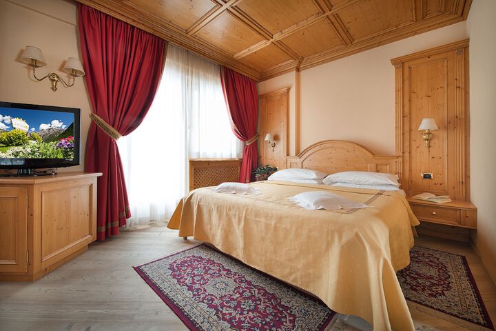 Room 4 of 78