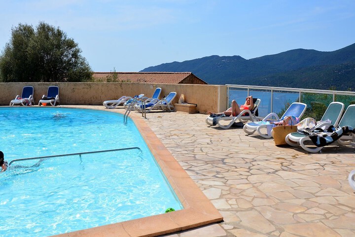 Pool 36 of 82