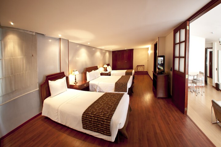 Room 6 of 49
