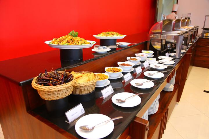 Dining 46 of 67