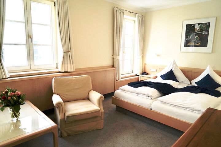 Room 7 of 50