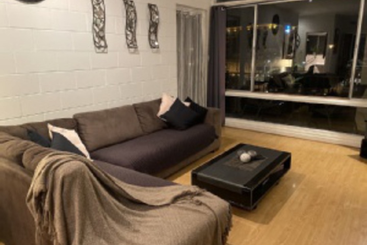 Room 140 of 204