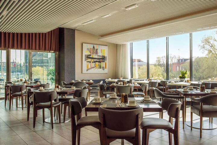 Dining 64 of 122