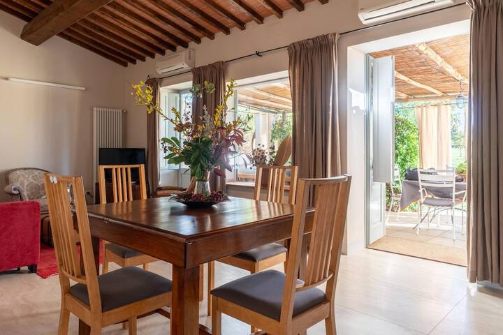 Dining 43 of 85