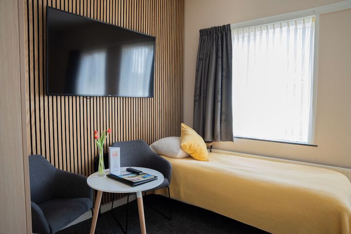 Room 26 of 70