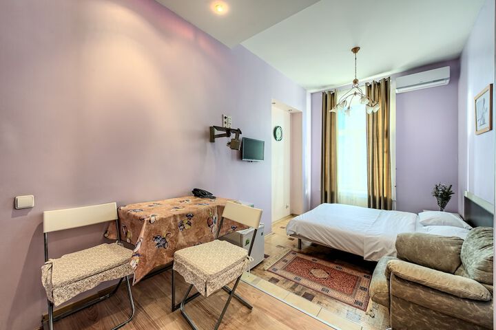 Room 8 of 51