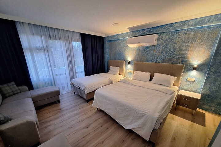 Room 35 of 73