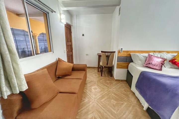 Room 13 of 23