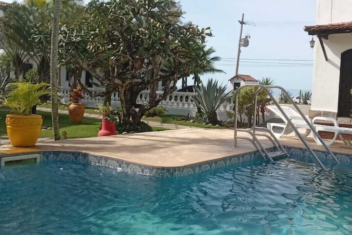 Pool 18 of 60