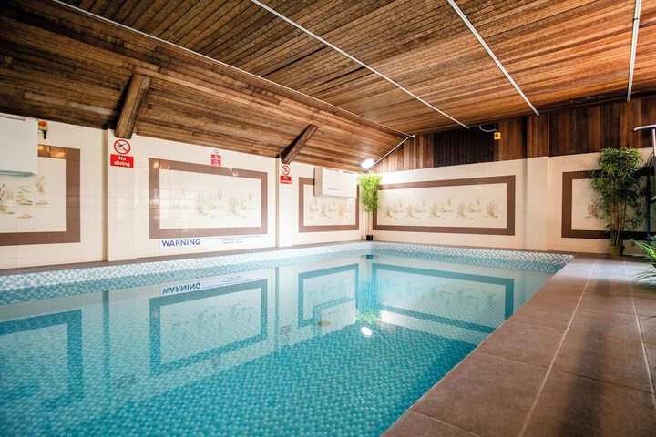 Pool Hotel