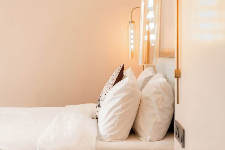 Room 46 of 246