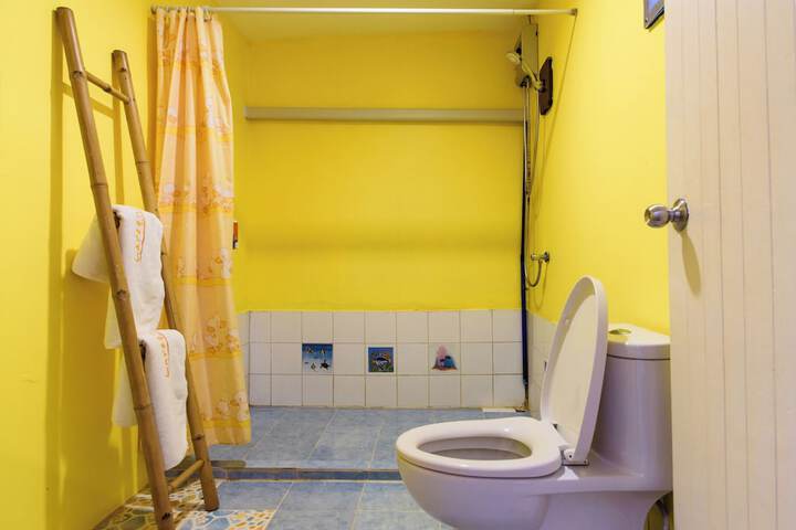 Room 26 of 49