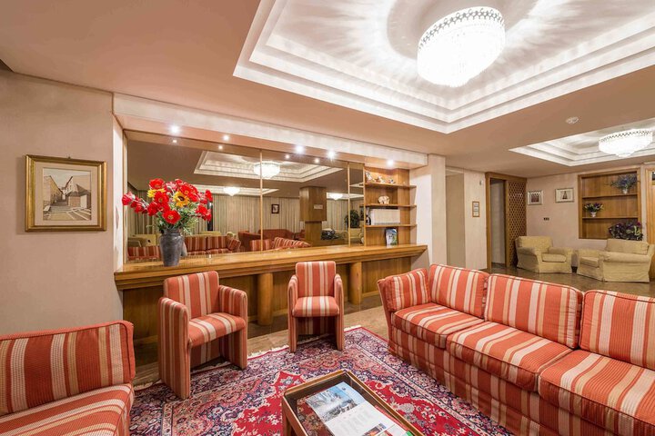 Hotel Interior 4 of 41