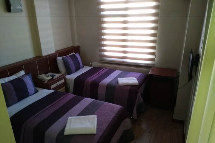 Room 2 of 16