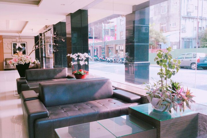 Guest Lobby