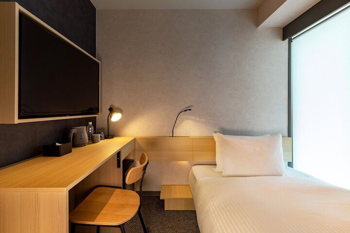 Room 30 of 51