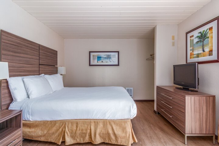 Room 7 of 43