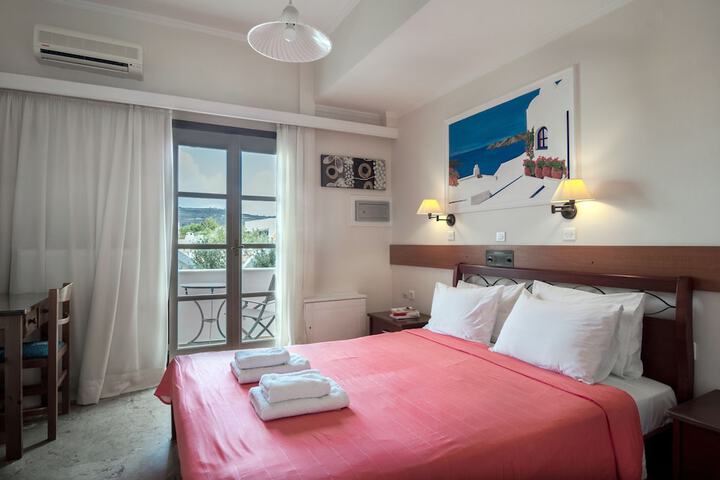 Room 34 of 87