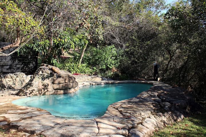 Pool 30 of 70