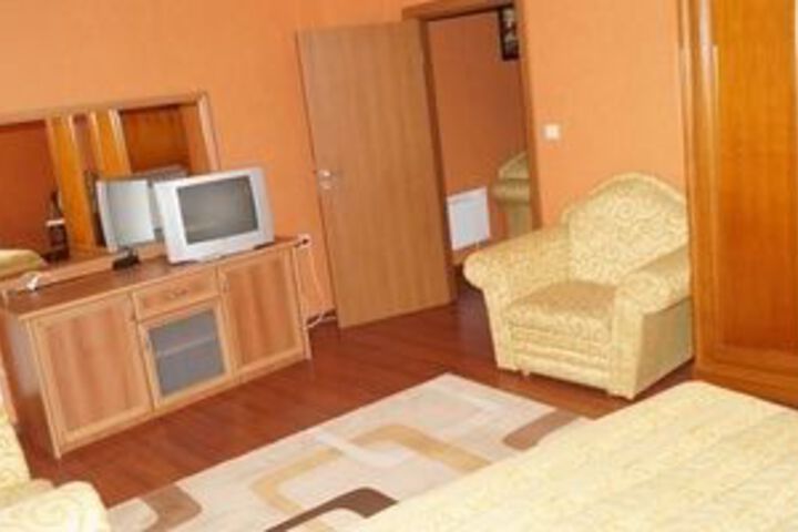 Room 9 of 45