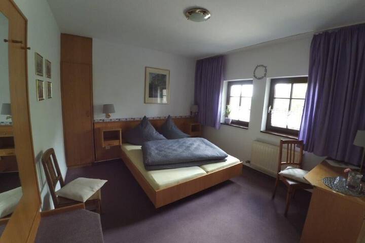 Room 25 of 50