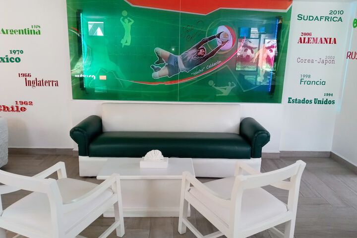 Room 46 of 95