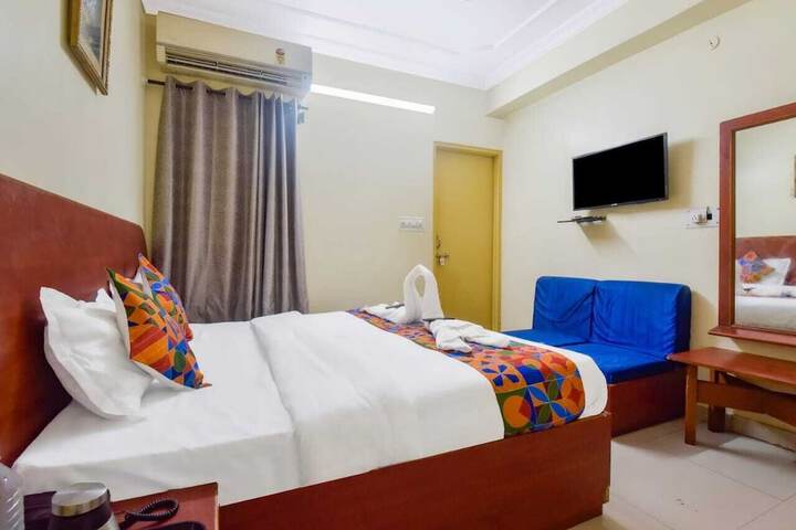 Room 8 of 31