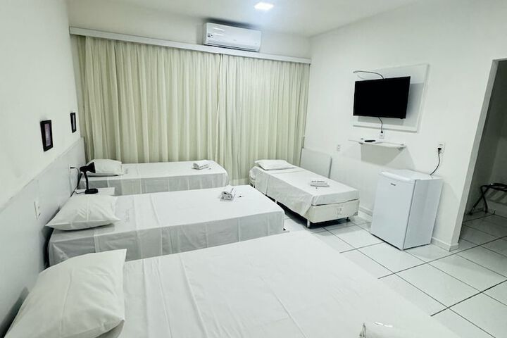 Room 11 of 44