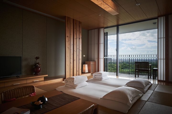 Room 10 of 110