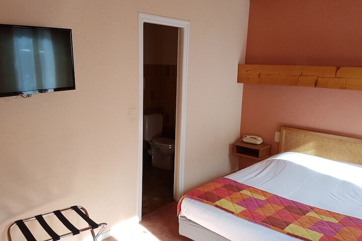 Room 27 of 91