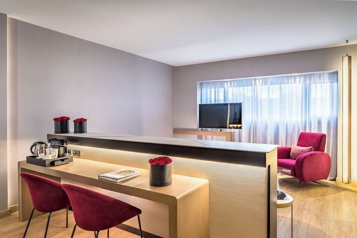 Room 25 of 113
