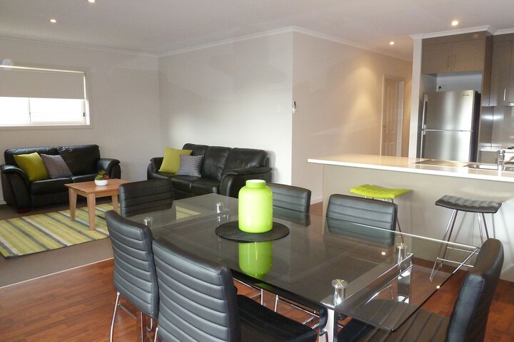 Room 2 of 7