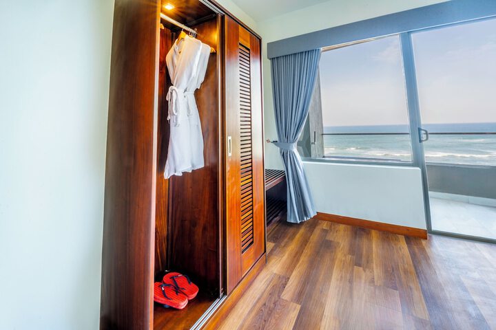 Room 45 of 83