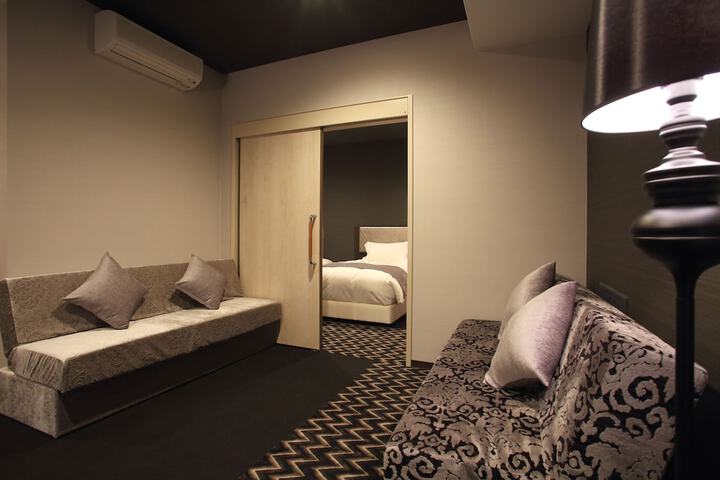 Room 13 of 53