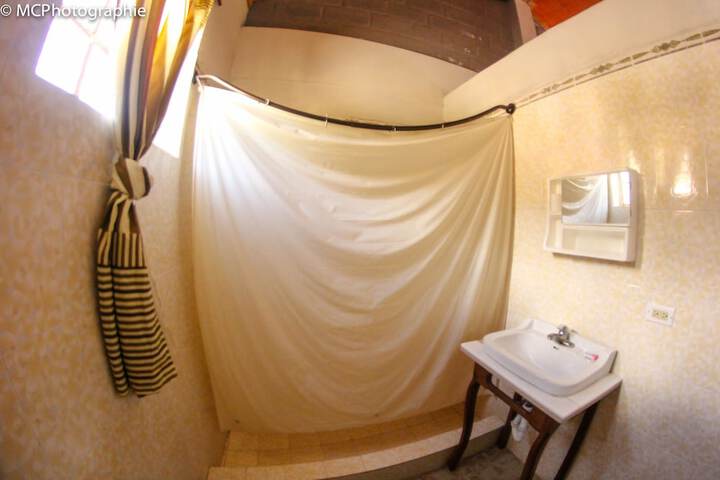 Room 13 of 68