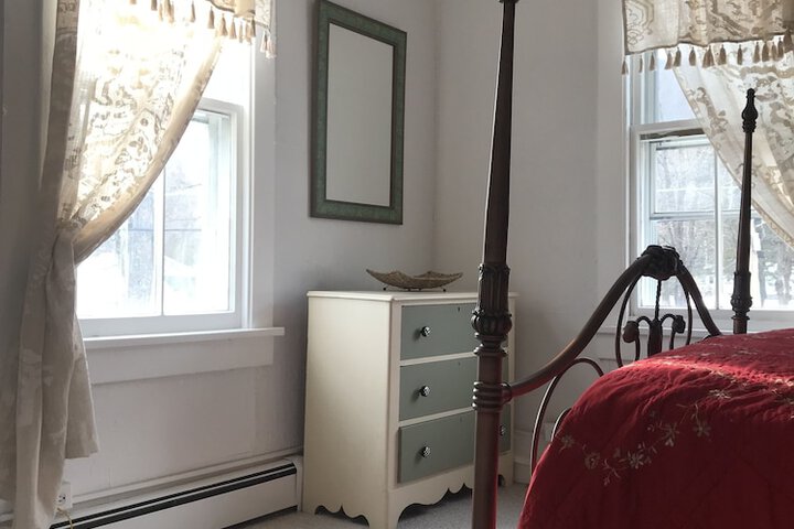 Room 9 of 52