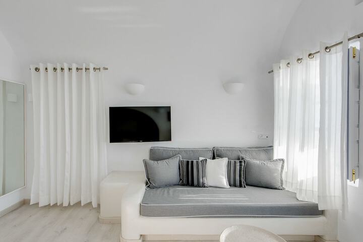 Room 14 of 174