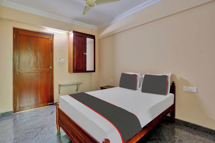 Room 8 of 14