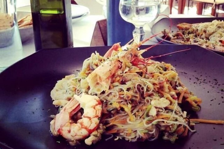 Dining 20 of 54